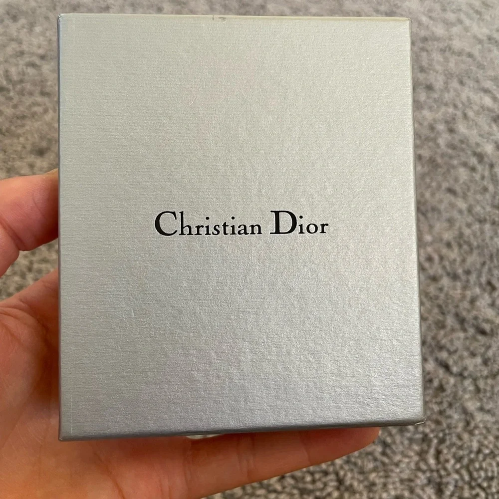 Dior Necklace - Picture 9 of 9